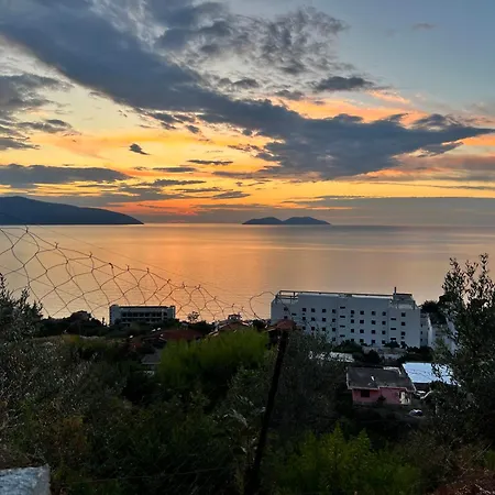 Sea View *