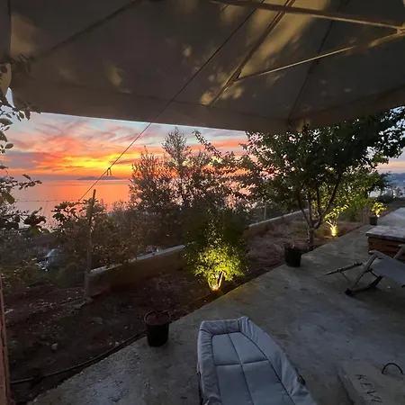 Sea View דירה